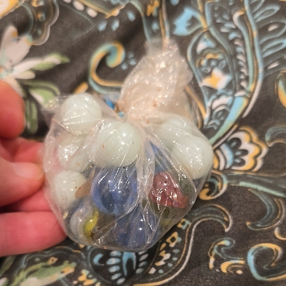 Vintage Assorted Glass Marbles - Picture 1 of 2